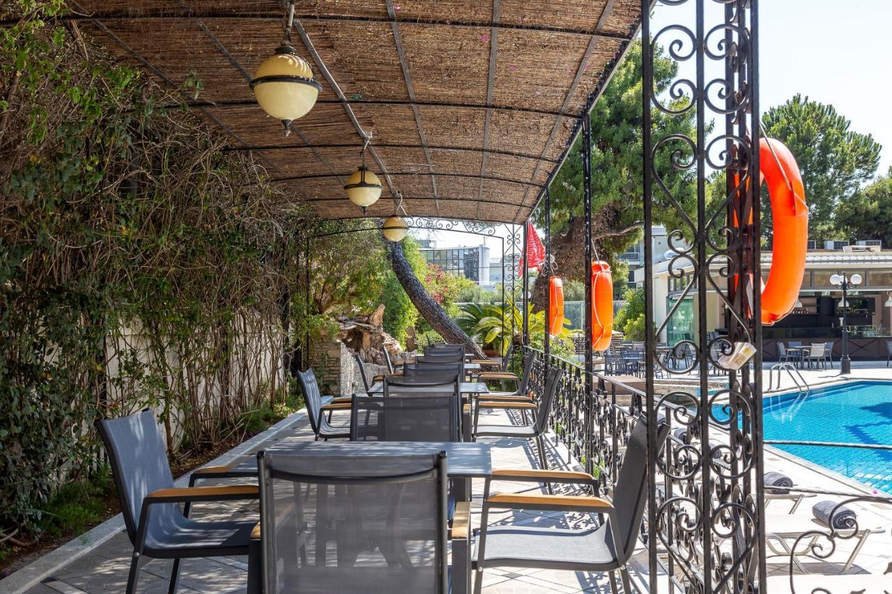 Oasis Hotel Apartments Athena Bagian luar foto