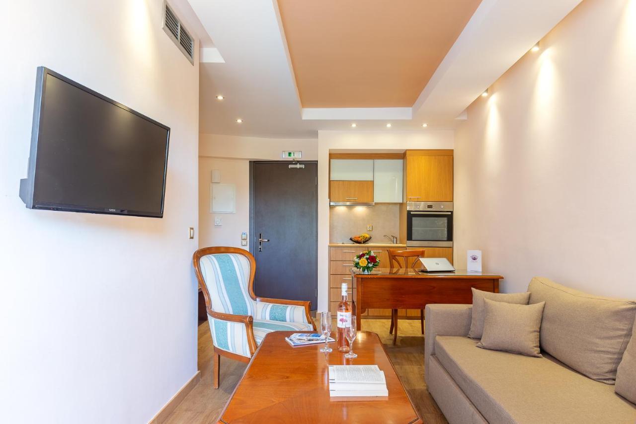 Oasis Hotel Apartments Athena Bagian luar foto