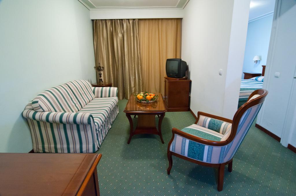 Oasis Hotel Apartments Athena Bagian luar foto