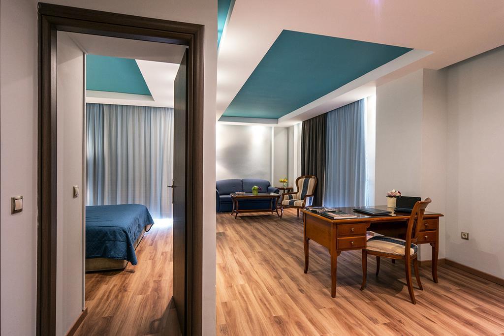 Oasis Hotel Apartments Athena Bagian luar foto