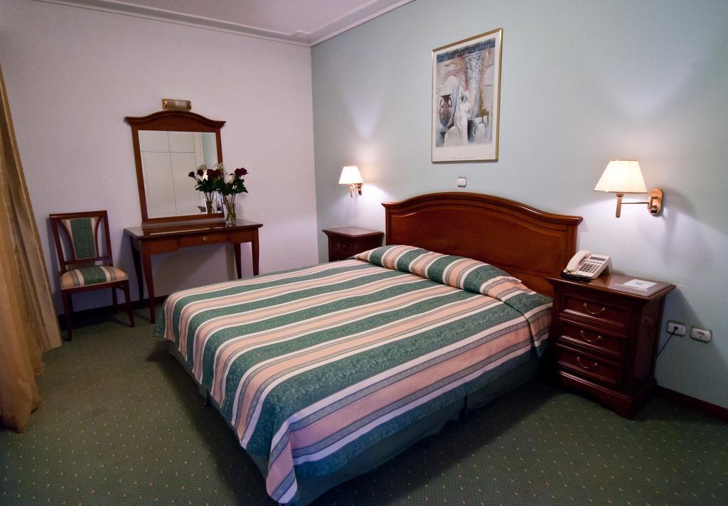Oasis Hotel Apartments Athena Bagian luar foto